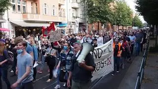 Demonstrationszug (I) f&uuml;r den Erhalt des Kino Colosseum