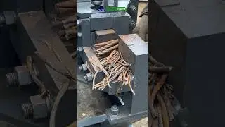🐊 Alligator shear #shear #steelcutting #scrapmetalrecycling #recycle #metalrecycling