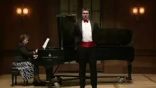 Adam Kiss sings 