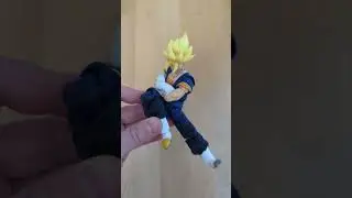 Posing Demoniacal Fit SSJ Vegito  #actionfigure#shfiguarts #dragonballz #vegito #supervegito