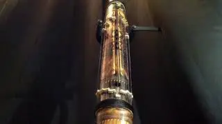 Composition au Valiha ( instrument Malgache )