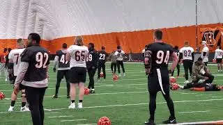 Tyler Boyd and Tee Higgins stretch before Bengals Wednesday practice
