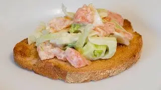 Быстрый, полезный и вкусный рецепт &mdash; салат из лосося и фенхеля