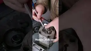 Replace Oil Seal of Hydraulic Oil Pump Guide