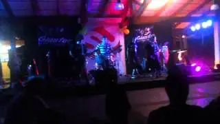 Auxiliar mic-Toxicity(cover)