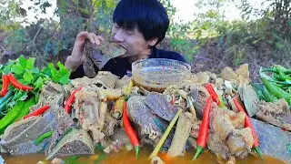 อ่อมเครื่องในวัวจิ้มแจ่วแกล้มผักสดแซ่บคักอีหลีครับพี่น้อง ASMR MUKBANG EATING SHOW#โก้อีสานพาแดก 
