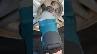 April 14, 2025 - Seesii WH710 rusted lugnut demonstration