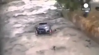 Vid&eacute;o choc : Deux militaires boliviens se noient en tentant de sauver le v&eacute;hicule de leur capitaine
