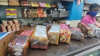 Vienna Bakery since 1959 - Famous for its different varieties of Slice Cakes - Santacruz East Mumbai