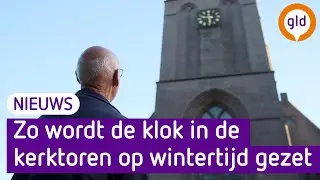 Zo wordt de klok van de kerk in Vierakker een uur teruggezet