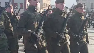 Przysięga żołnierzy WOT na Rynku w Trzebini