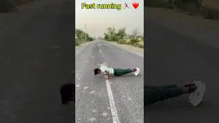 Fast running \\#popular #runner #fastrunning #trending #speedruning #runningpace #viralvideo