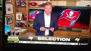 NFL TRADE ALERT! BUCS DRAFT TRISTAN WRIFS! NFL DRAFT 2020