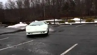 Lamborghini Countach Donuts & Track Lap