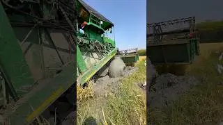 John Deere harvester #shorts #trending #tractor