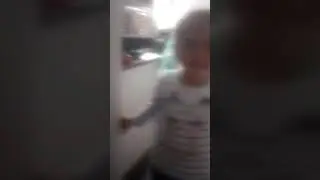 🤔 una ni&ntilde;a eferma