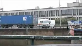 Private ambulance responding with Italian﻿ siren.
