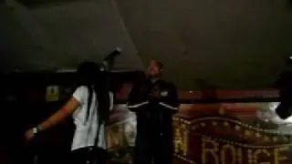 lismar bravo en el programa stad up comedy con cheo chiste
