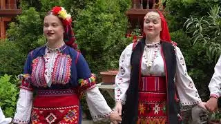 1. Филка мома моле бога
