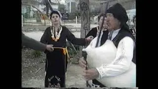 ΡΗΓΙΟ ΕΒΡΟΥ. Στο προσφυγικό Ζαλουφοχώρι κάθε μέρα είναι γιορτή!