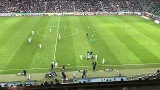 Legia Warszawa - Śląsk Wrocłwa: Michał Kucharczyk znoszony z boiska.
