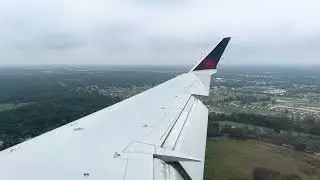 Air Canada CRJ-900 Landing in Detroit
