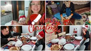 Отмечаем Рождество в Греции🎉: утро с подарками, день за вкусным столом 🎄