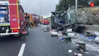 ACCIDENTE M&Uacute;LTIPLE | 24 heridos por el choque entre un cami&oacute;n y un autob&uacute;s