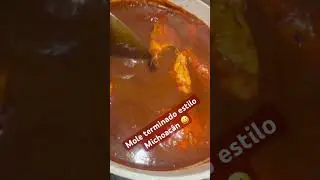 Mole terminado estilo Michoac&aacute;n 🇲🇽
