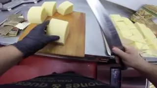 Corte de Queso en Cuñas