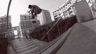 Seb Simon - Kickflip 17 Stairs