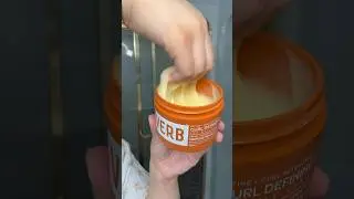 your summer curl reset in a jar 💧✨