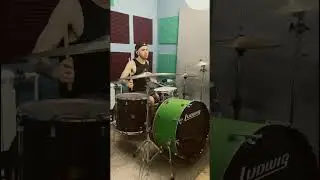 Floor tom shuffle groove🤘 #drums #drummer #groove