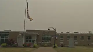 Flags in front of Hamburg town hall create controversy