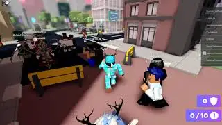 JUGANDO CON DeleteFalcon en roblox