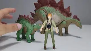Rese&ntilde;a Set Legacy Collection Dr. Sarah Harding & Stegosaurus