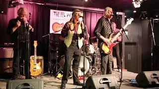 the Downliners Sect performing at the Eel Pie Club