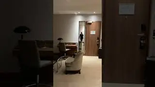 Экскурсия по ОГРОМНОМУ гостиничному номеру в Гамбурге! 🇩🇪