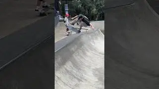 Vert Skater On A Miniramp 👀