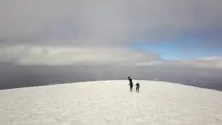 Sn&aelig;fell Summer skiing