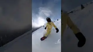 SNOWBOARDING POWDER IN BAD GASTEIN
