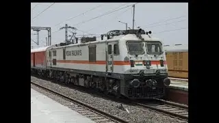 Barauni-Ahmedabad exp. Skiping vtv station. #brcwap7 #railfununlimited #baraunistation #ahmedabadjn.
