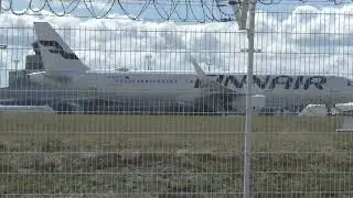 DECOLLAGE D'UN AVION [ A321 231, FIN 1222, OH-LZT, AEROPORT DE PRAGUE-V&agrave;clav-Havel ]