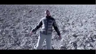 Rocé - Assis Sur La Lune - Extrait de Gunz n'Rocé