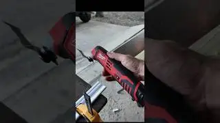 Milwaukee M12 12V  Oscillating Multi-Tool