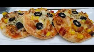 Quick and Delicious  Pizza with Pouring Dough || Party Mini Pizza