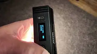 The BEST Budget Handheld Light for Creators? (NEEWER)