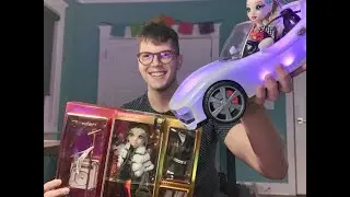 Rainbow High Color Change Convertible Car Review, Rockstars Lyric Doll, MGA Holiday Delays, & Custom