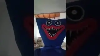 est&aacute; jugando con tu PC Jaime y le disparas y dices hoy se muere 🤣🤣