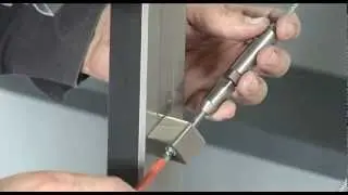 Fixer des c&acirc;bles pour garde-corps / fix cables for handrail (SQUARE-S30) - SOGEM